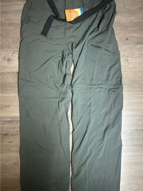 Columbia Men's Olive Cargo Outdoor Pants